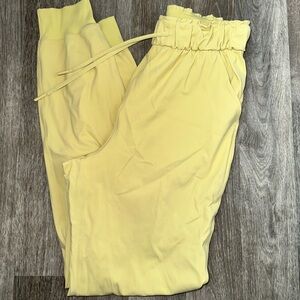 Lululemon Stretch High-Rise Jogger *Full Length Finch Yellow EUC